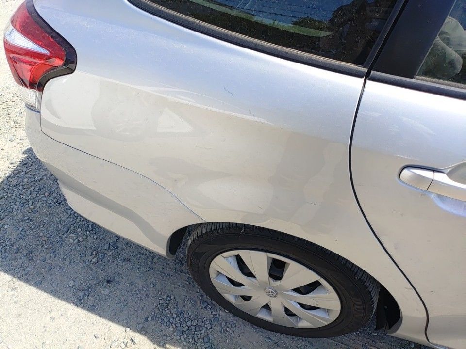2017 Toyota Corolla Fielder auction photo 26