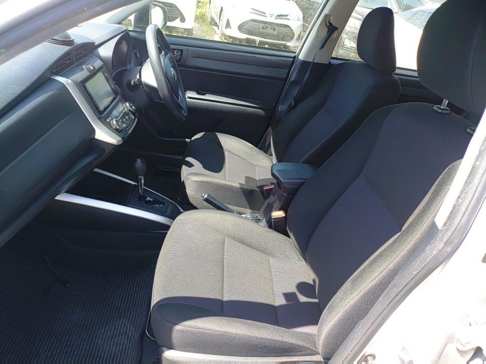 2017 Toyota Corolla Fielder auction photo 16