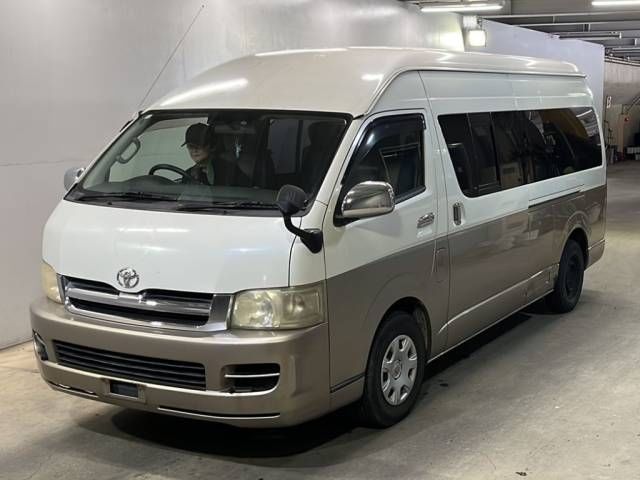 2005 Toyota Hiace グランドキャビン Japan auction vehicle