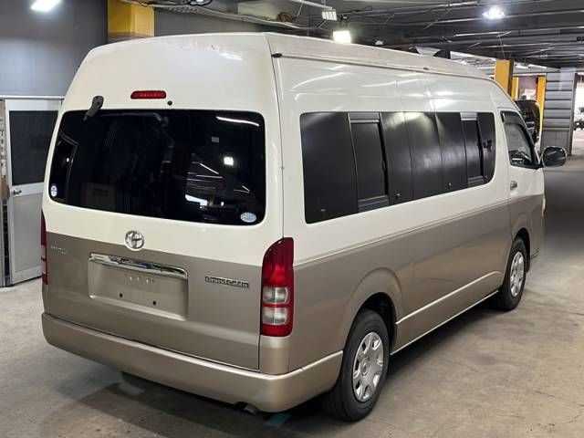 2005 Toyota Hiace グランドキャビン auction photo 5