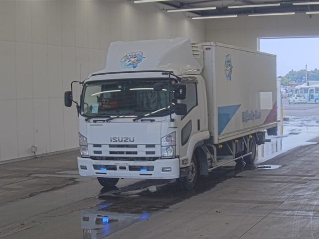 2010 Isuzu Forward Reizo Reito Japan auction vehicle