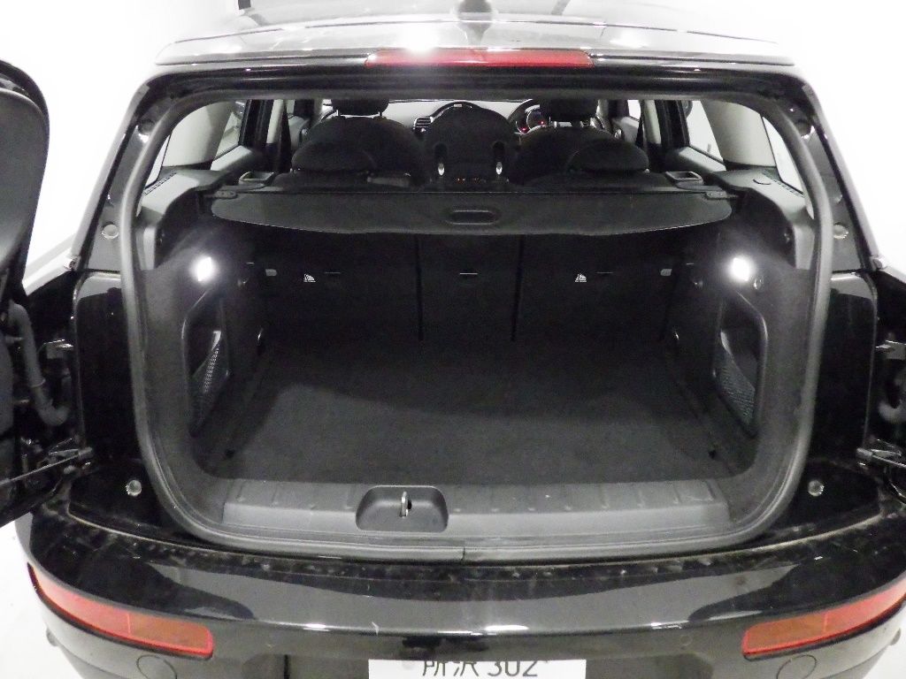 2019 MINI ミニクラブマン 5D Cooper D auction photo 8