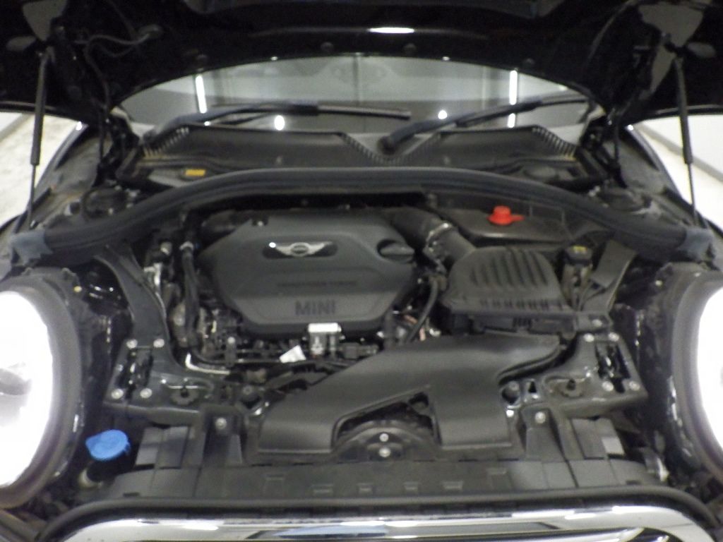 2019 MINI ミニクラブマン 5D Cooper D auction photo 12