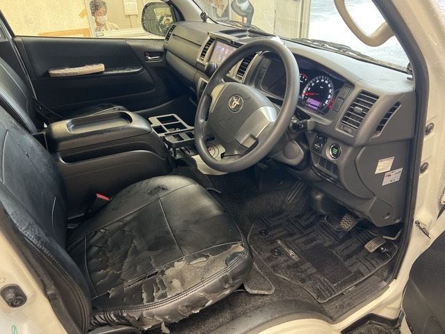 2014 Toyota Regius Ace Van Super GL Long auction photo 4