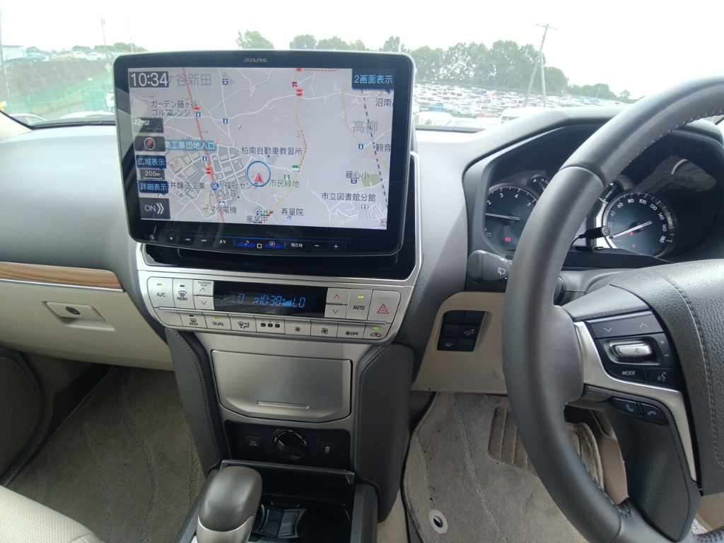 2022 Toyota Land Cruiser Prado TX L Package 4WD auction photo 11