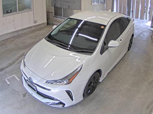 2021 Toyota Prius Sツーリングセレクションブラックエディション auction photo 4