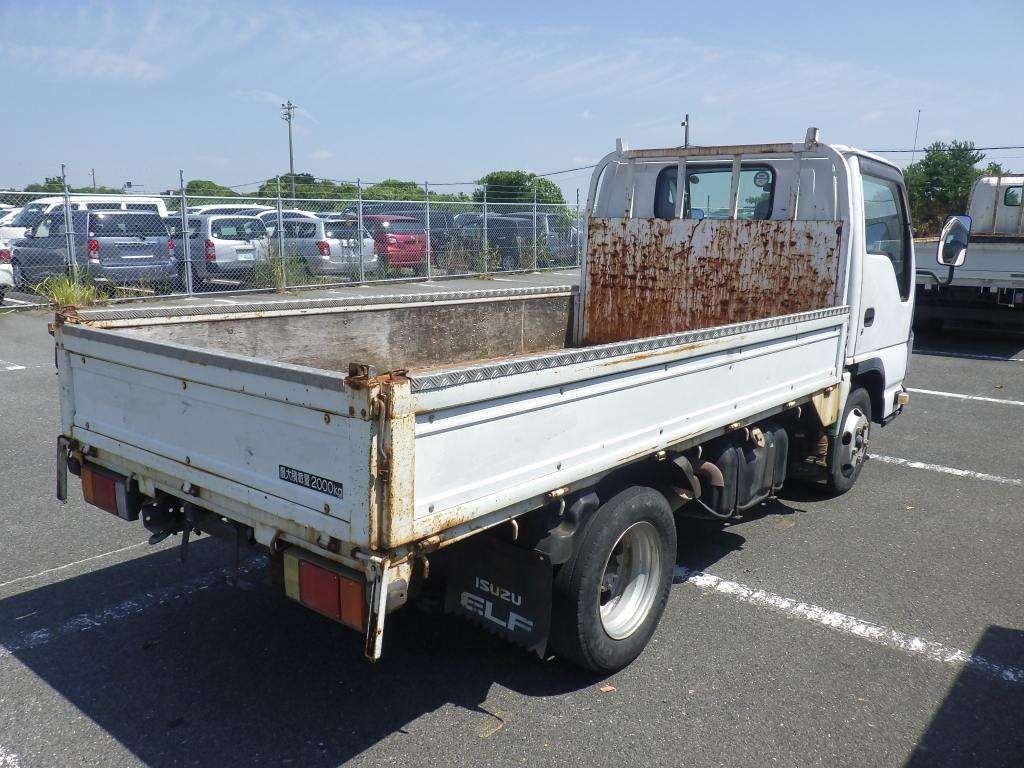 2011 Isuzu Elf Flat body auction photo 2