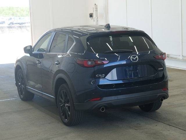 2024 Mazda CX-5 4WD 20S Black Tone Edition auction photo 2