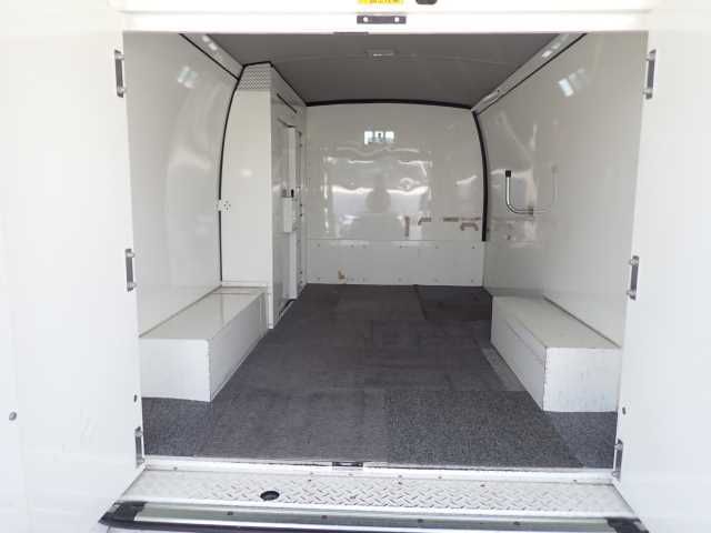 2021 Toyota Hiace DX 4WD auction photo 3