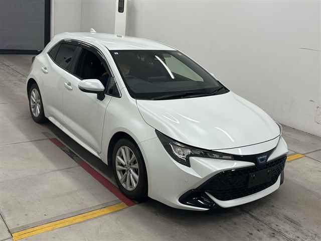 Japan Auction Vehicles 12 2023 Toyota Corolla Sport ハイブリッドG auction photo
