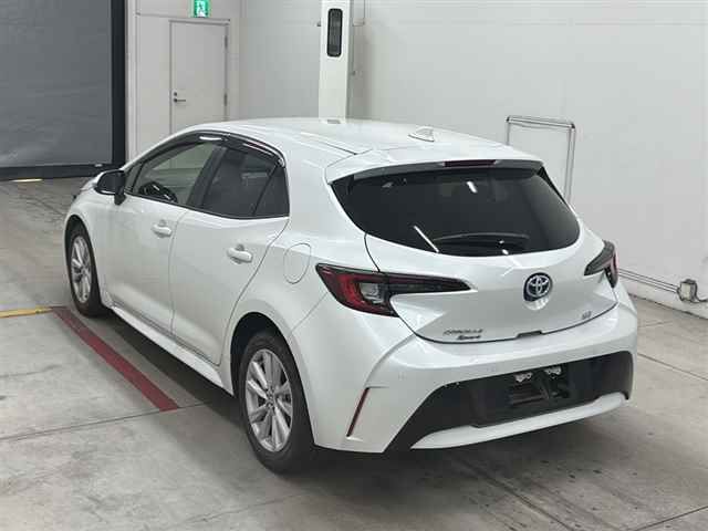 2023 Toyota Corolla Sport ハイブリッドG auction photo 2