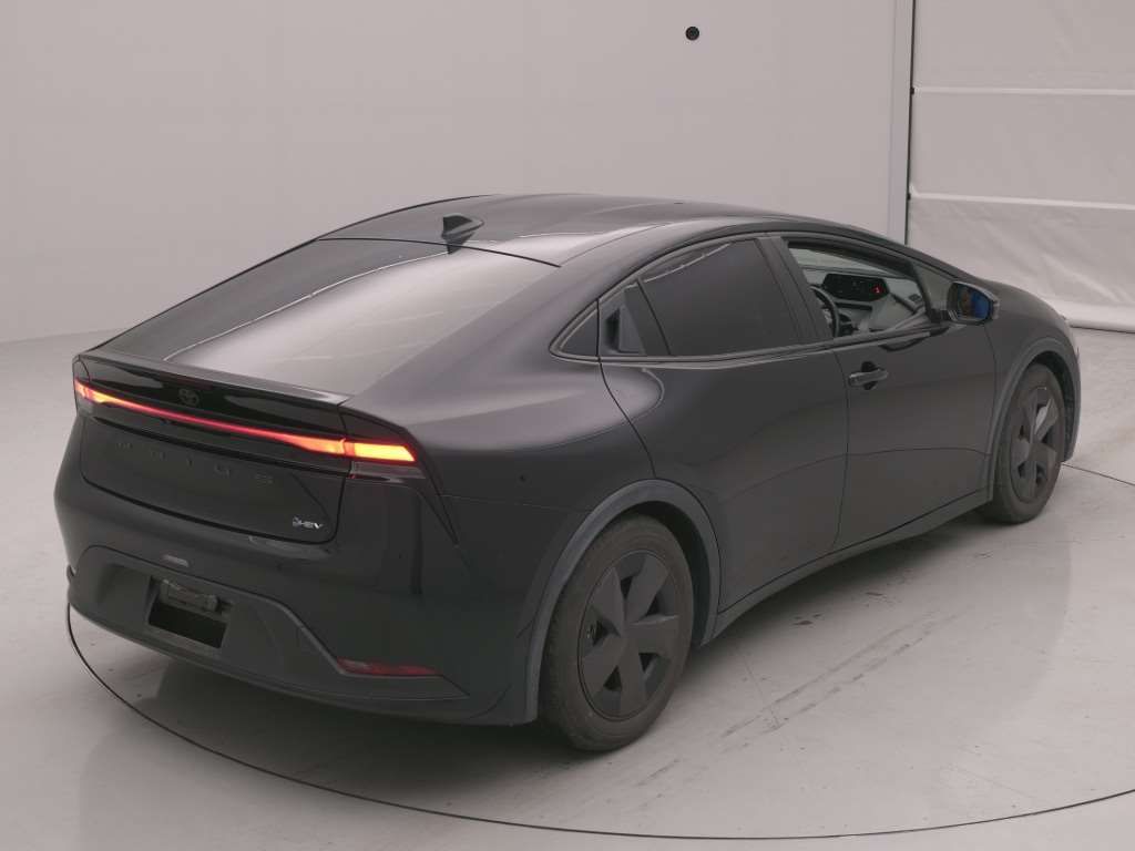 2023 Toyota Prius U 4WD auction photo 2