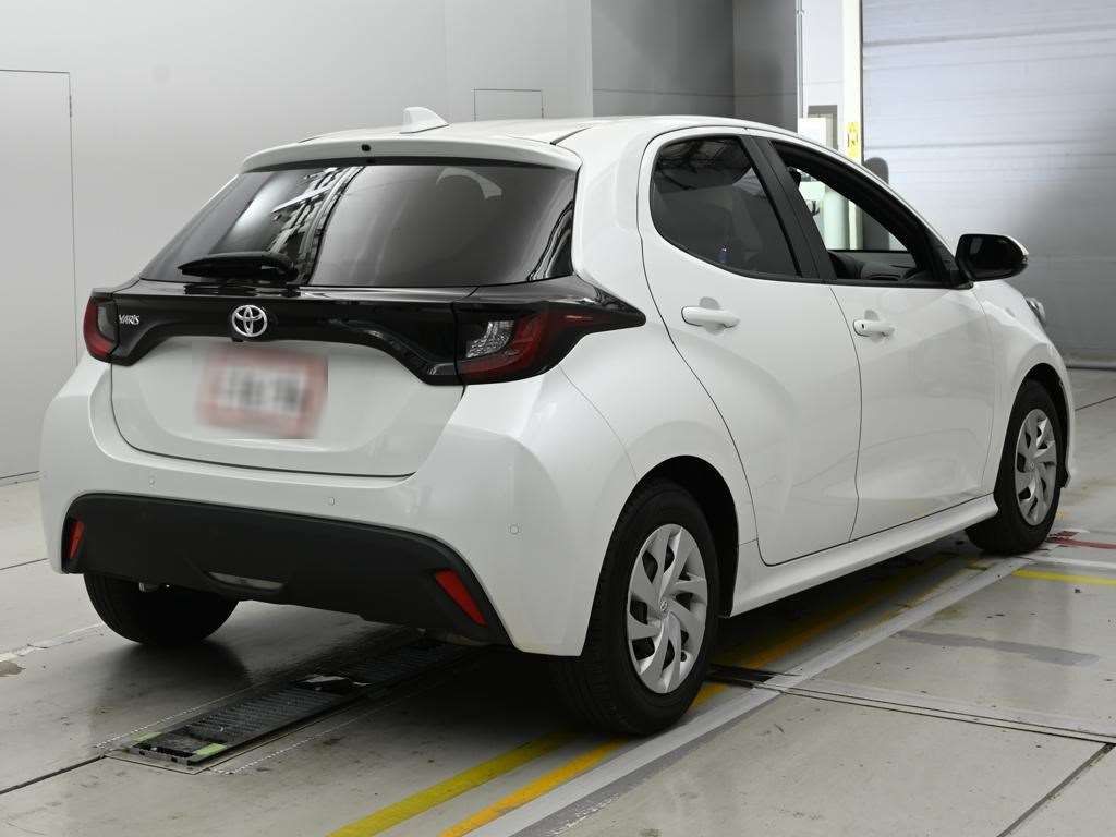 2023 Toyota Yaris X スマートエントリーパッケージ auction photo 2
