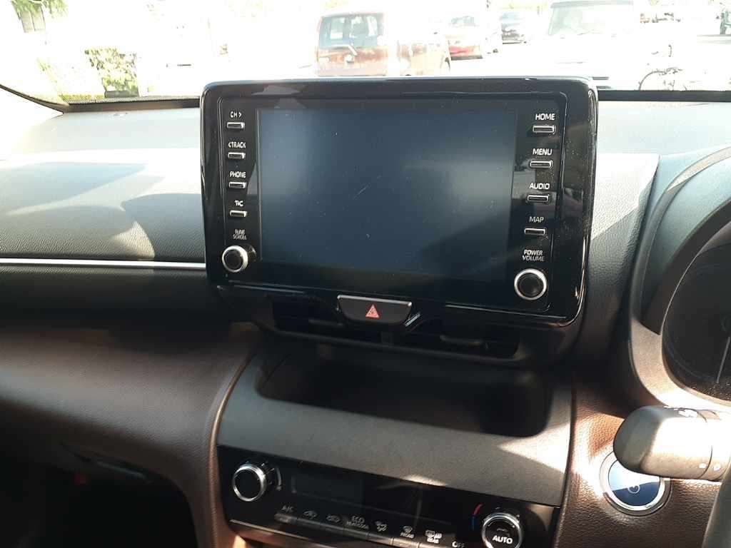 2022 Toyota Yaris Cross ハイブリッドZ auction photo 12