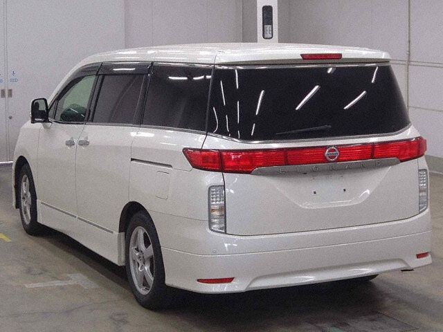 2012 Nissan Elgrand 250 Highway Star 4WD auction photo 2