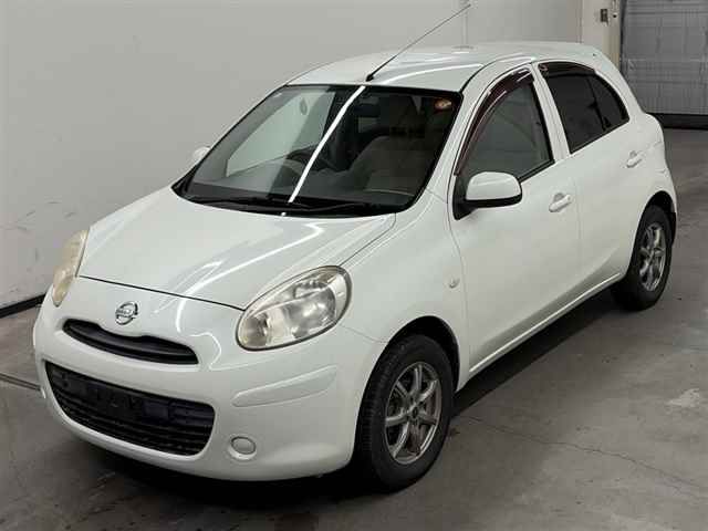 2012 Nissan マーチ5HB 4WD 12X FOUR auction photo 4
