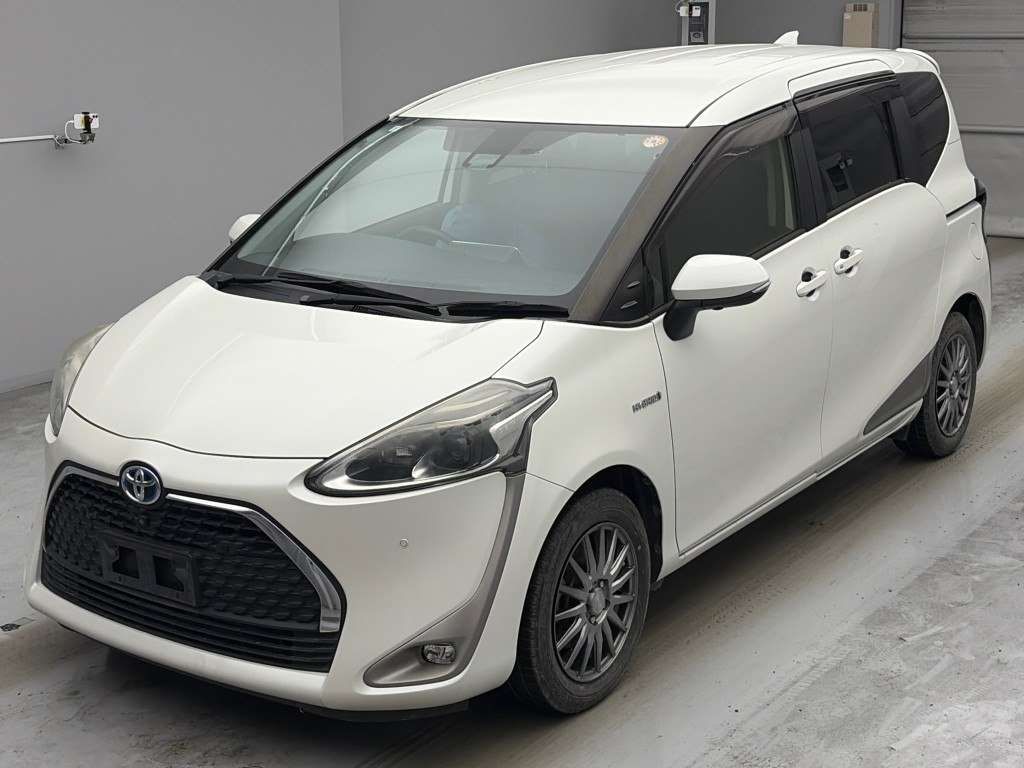2019 Toyota Sienta Hybrid Fanbase G Japan auction vehicle