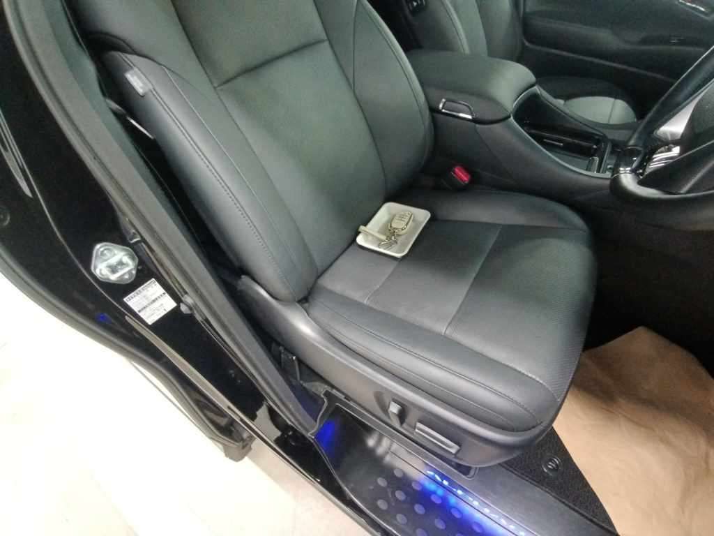 2022 Toyota Alphard 2.5S C Package auction photo 10