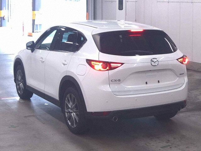 2020 Mazda CX-5 XD Exclusive Mod auction photo 2