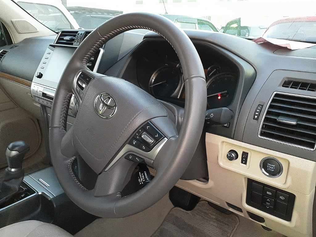 2023 Toyota Land Cruiser Prado TX Lパッケージ 4WD auction photo 9