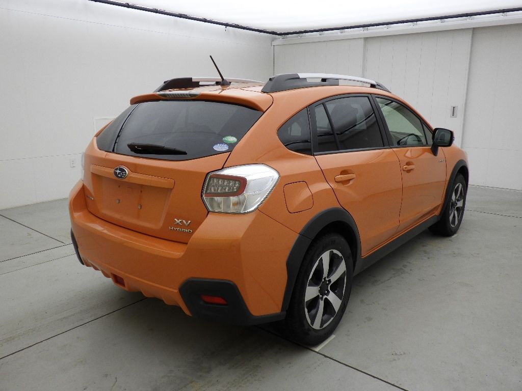 2013 Subaru XV Hybrid 2.0i auction photo 2