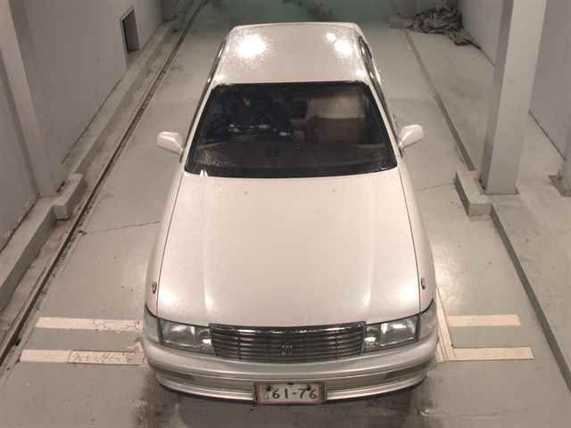 1995 Toyota Crown ロイヤルサルーンG auction photo 6