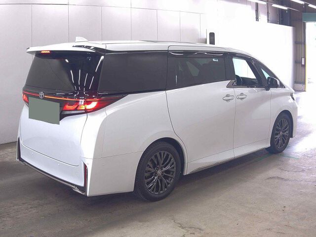 2025 Toyota Vellfire Z Premier auction photo 5