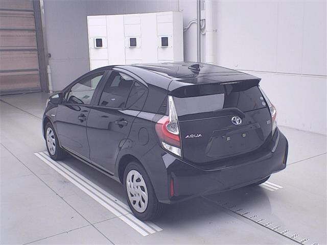 2018 Toyota Aqua S スマートエントリーPKG トヨタ auction photo 2
