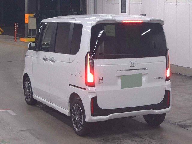 2026 Honda N-BOX turbo 4WD auction photo 2