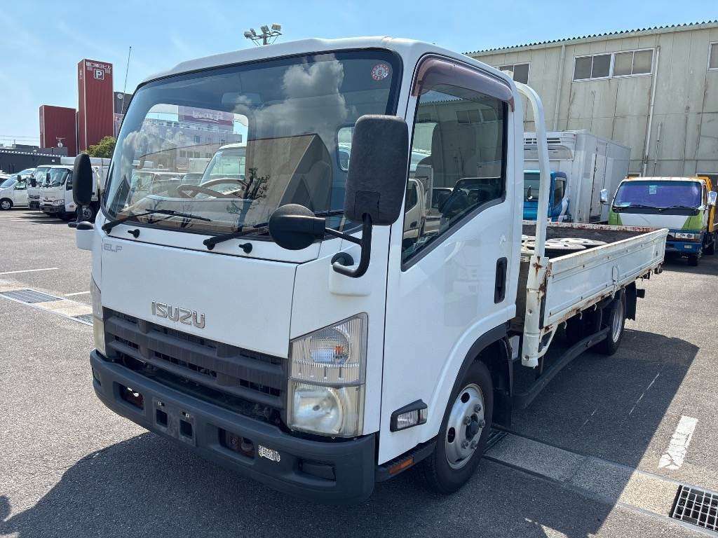 Japan Auction Vehicles 4 2013 Isuzu Elf auction photo