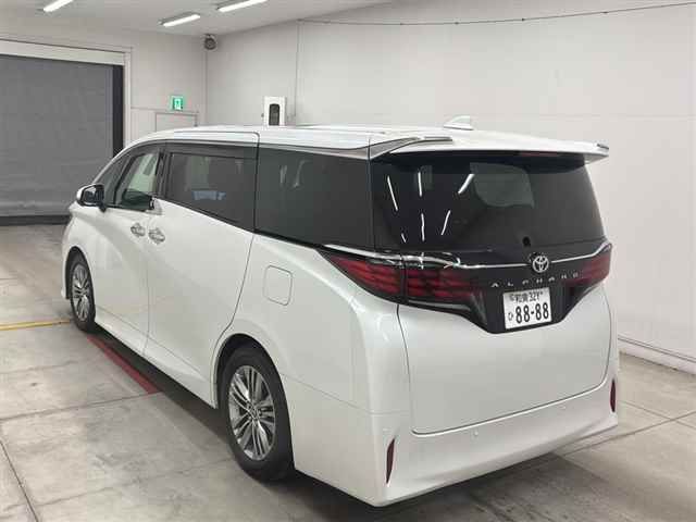 2024 Toyota Alphard Z auction photo 2