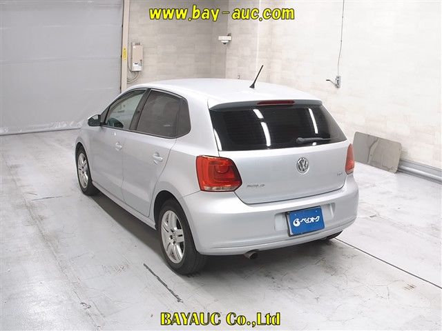 2010 Volkswagen VW ポロ TSIコンフォートライン auction photo 2