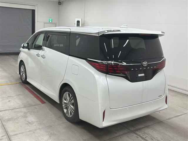 2024 Toyota Alphard Z auction photo 2