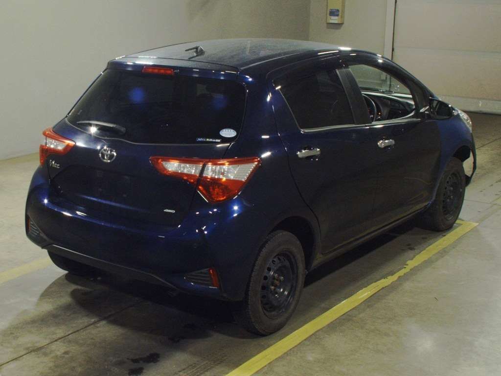 2019 Toyota Vitz F Safety Edition 3 4WD auction photo 2