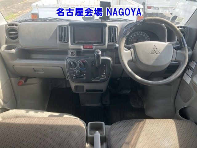 2016 Mitsubishi Minicab G.4WD auction photo 4
