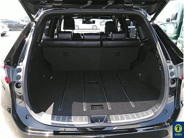 2019 Toyota Harrier auction photo 9