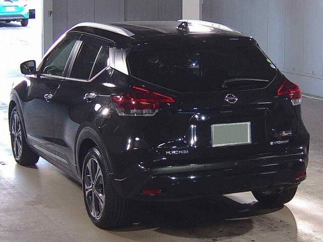 2021 Nissan Kicks X auction photo 2