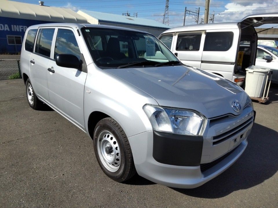 2018 Toyota Probox auction photo 4