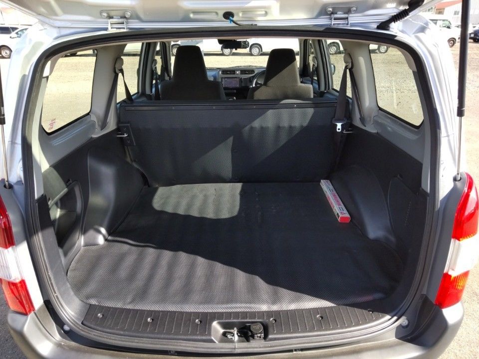 2018 Toyota Probox auction photo 8