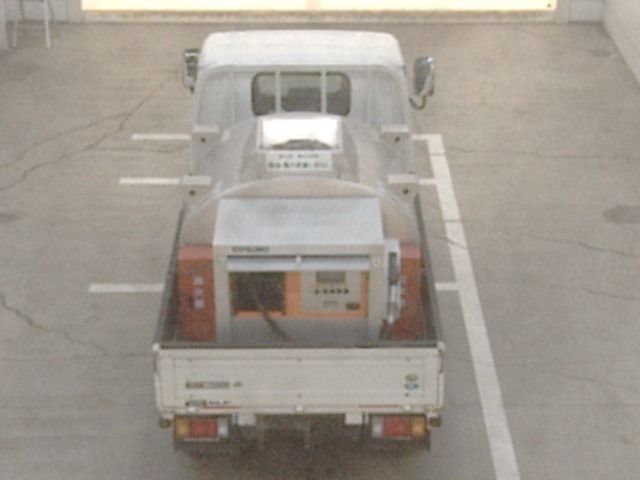 2021 Isuzu Elf Tank car auction photo 3