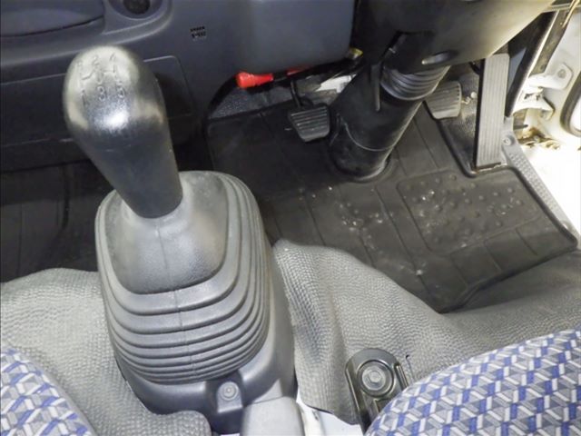 2021 Isuzu Elf Tank car auction photo 7