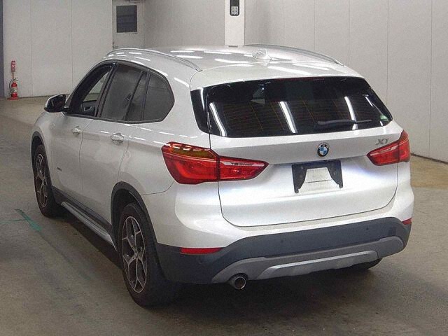 2017 BMW X1 XDRIV18D X-Line 4WD auction photo 2