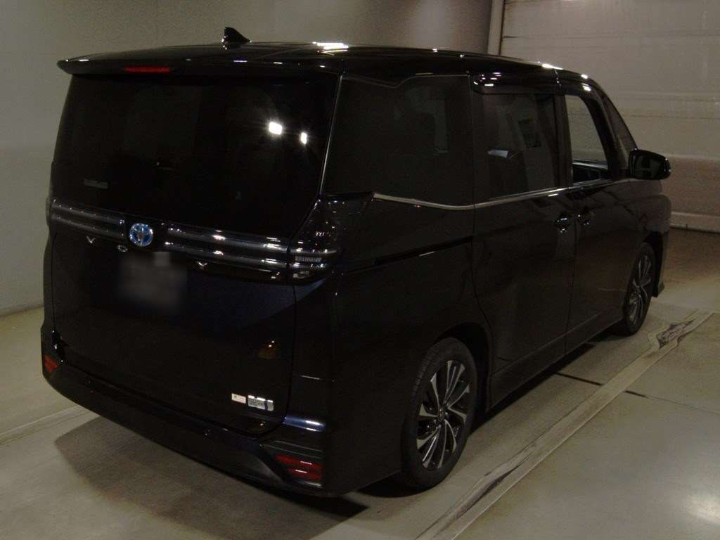 2022 Toyota Voxy Hybrid S-Z auction photo 2