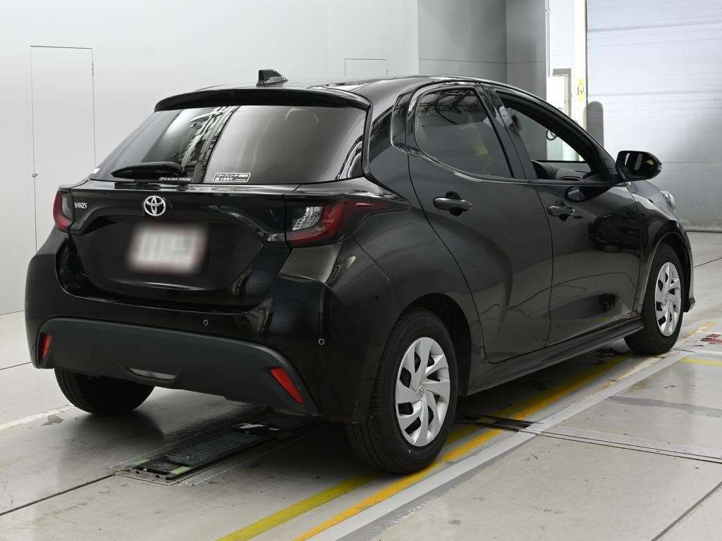 2023 Toyota Yaris X スマートエントリーパッケージ auction photo 2