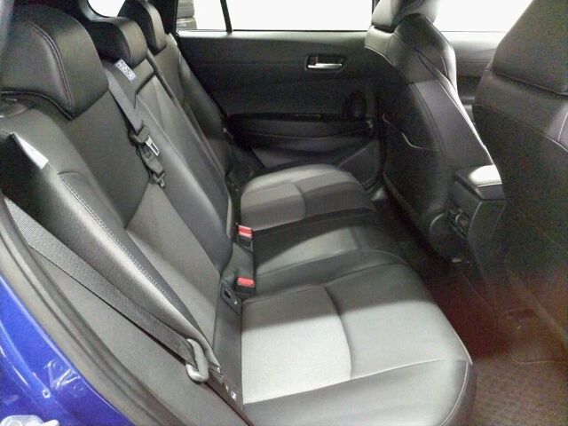 2023 Toyota Corolla Cross ハイブリッドZ 4WD auction photo 6