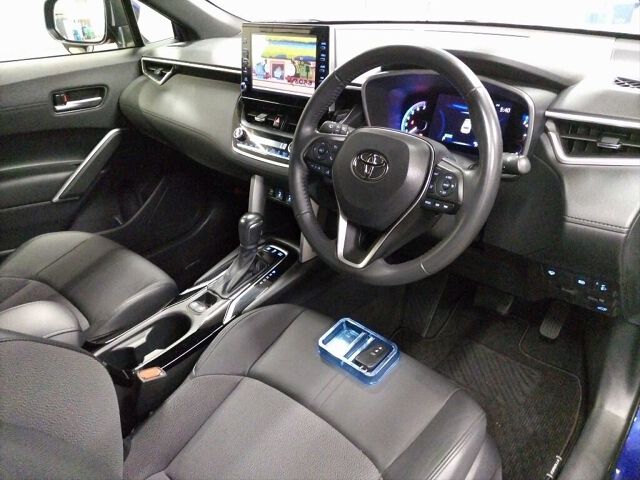 2023 Toyota Corolla Cross ハイブリッドZ 4WD auction photo 3