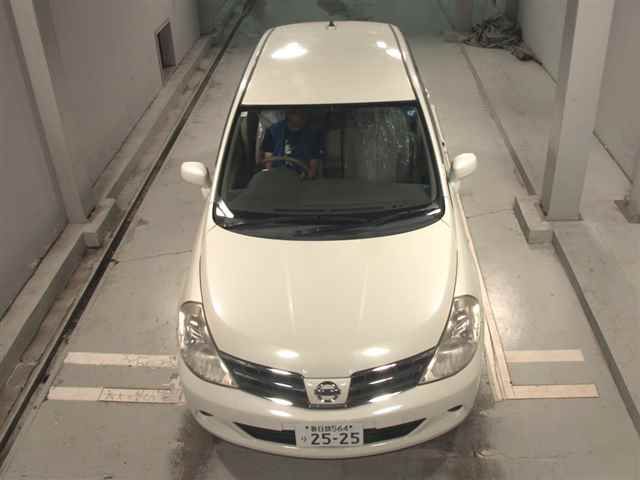2011 Nissan ティーダ 15M auction photo 6