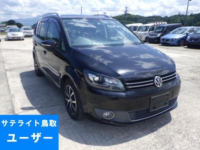 2015 Volkswagen ゴルフトゥーラン TSI ハイライン Japan auction vehicle