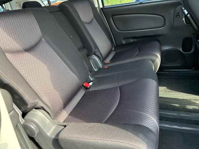 2010 Nissan Serena auction photo 7