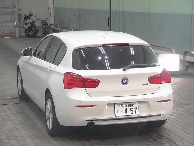 2016 BMW 1 Series 118iSport auction photo 2